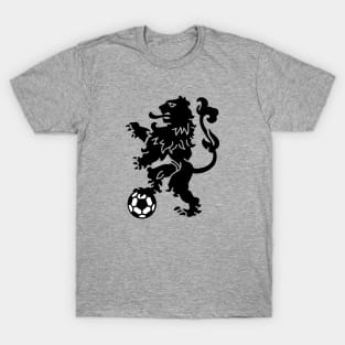 Dutch lion with soccer ball Netherlands soccer dutch soccer T-Shirt